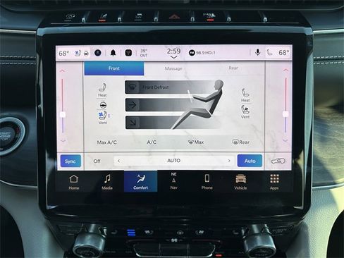 Used 2021 Jeep Grand Cherokee L Overland w/ Luxury Tech Group IV image 26