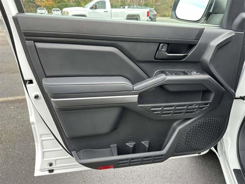 New 2025 Toyota Tacoma SR5 image 15