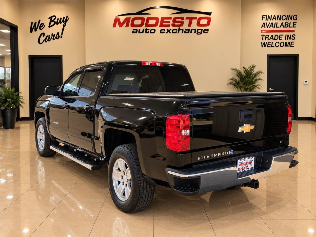 Used 2017 Chevrolet Silverado 1500 LT w/ LT Eassist Package RWD image 5