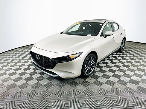 Used 2023 MAZDA MAZDA3 s image 5