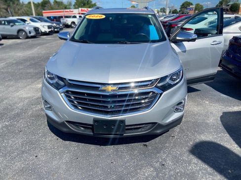 Used 2020 Chevrolet Equinox Premier AWD/4WD image 2