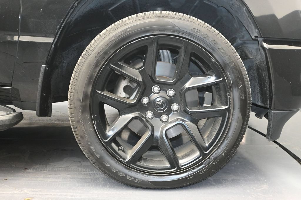 Used 2023 RAM 1500 Laramie AWD/4WD image 9