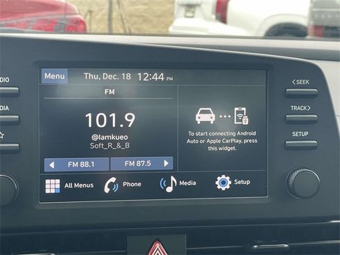 Certified 2025 Hyundai Elantra Sport image 22