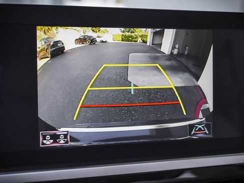 Used 2023 Lexus GX 460 Premium w/ Premium Package image 15