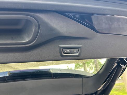 Used 2024 BMW X5 sDrive40i w/ M Sport Package image 39