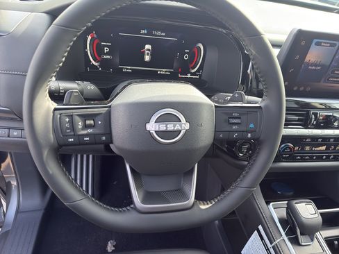 New 2026 Nissan Pathfinder SL image 16