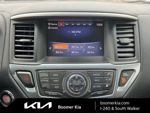 Used 2020 Nissan Pathfinder SL image 22