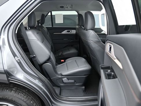 New 2026 Ford Explorer Active w/ Active Comfort Package image 25