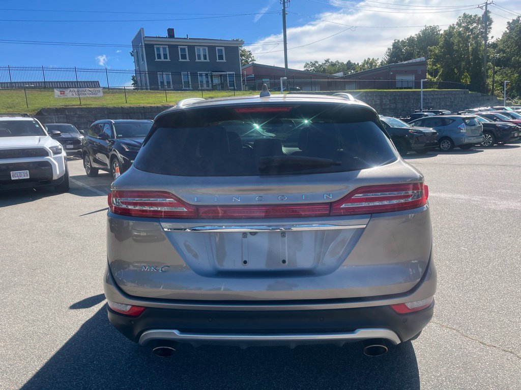 Used 2019 Lincoln MKC Reserve w/ MKC Climate Package AWD/4WD image 4