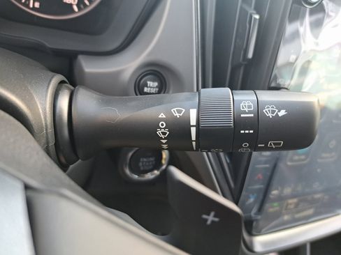 Certified 2025 Subaru Crosstrek 2.5i Limited w/ Crosstrek Mirror Package image 22