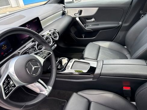 Used 2025 Mercedes-Benz CLA 250 4MATIC image 15