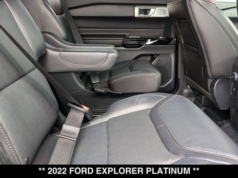Used 2022 Ford Explorer Platinum w/ Equipment Group 601A AWD/4WD image 28