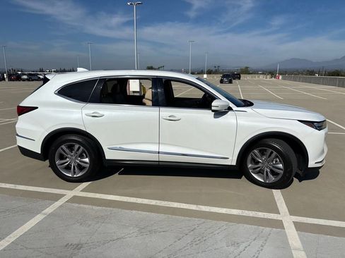 Used 2022 Acura MDX FWD image 8