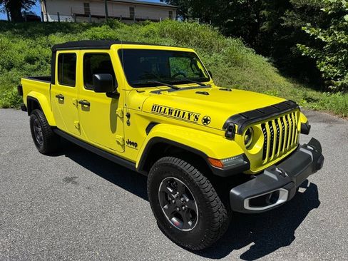 Used 2023 Jeep Gladiator Sport AWD/4WD image 4