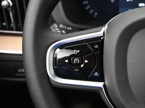 New 2026 Volvo XC60 B5 Plus w/ Protection Package Premier image 11