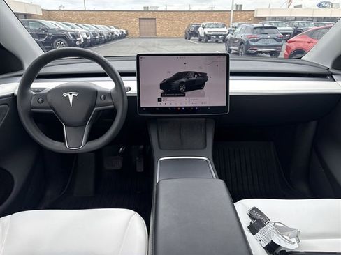 Used 2024 Tesla Model Y Long Range image 20