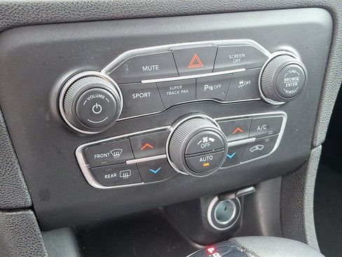 Used 2022 Dodge Charger GT image 17