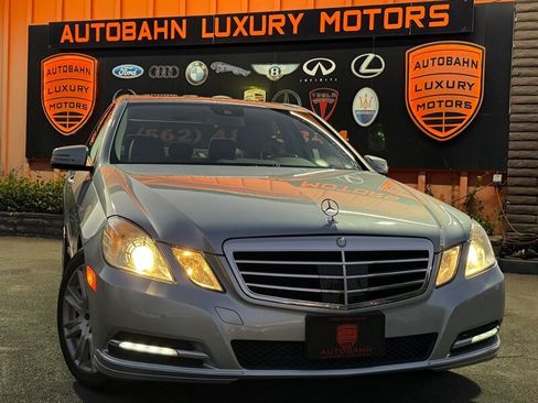 Used 2013 Mercedes-Benz E 350 4MATIC Sedan image 1