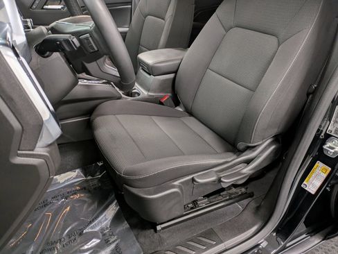 Used 2024 GMC Canyon Elevation image 10