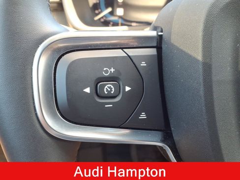 Used 2024 Volvo XC40 B5 Ultimate w/ Climate Package AWD/4WD image 23