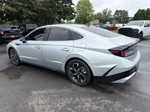 Used 2024 Hyundai Sonata SEL FWD image 6