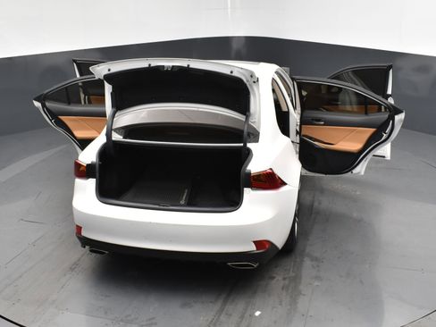 Used 2018 Lexus IS 300 AWD w/ Comfort Package image 23