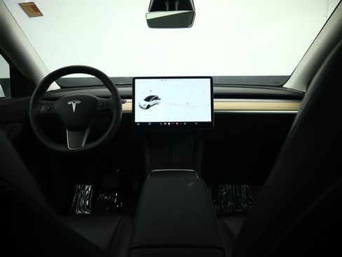 Used 2021 Tesla Model Y Long Range AWD/4WD image 36