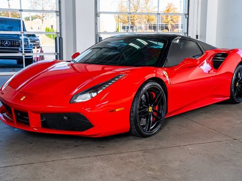 Used 2016 Ferrari 488 Spider image 12
