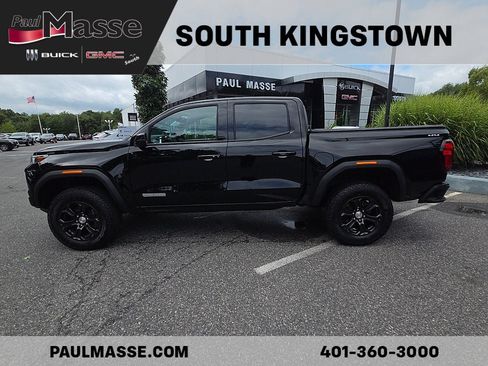 Used 2024 GMC Canyon Elevation w/ Elevation Premium Package AWD/4WD image 9