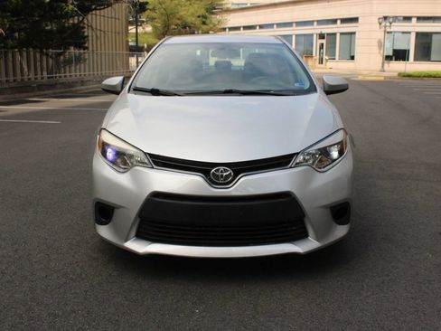 Used 2015 Toyota Corolla LE FWD image 3