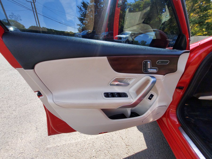 Used 2019 Mercedes-Benz A 220 4MATIC image 8