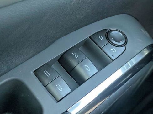 New 2026 Chevrolet Traverse LT w/ LPO, Floor Liner Package FWD image 26
