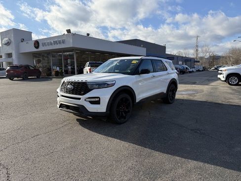 Used 2021 Ford Explorer ST w/ Equipment Group 401A image 5