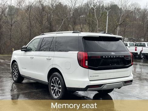 Used 2025 Ford Expedition Platinum image 6