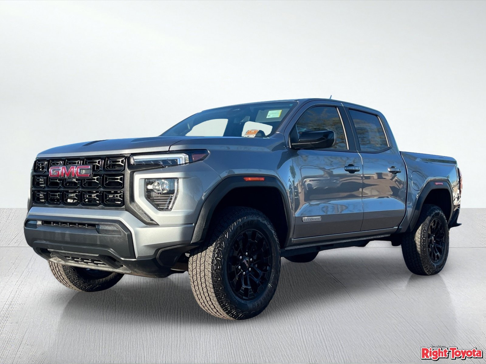 Used 2026 GMC Canyon Elevation RWD image 2