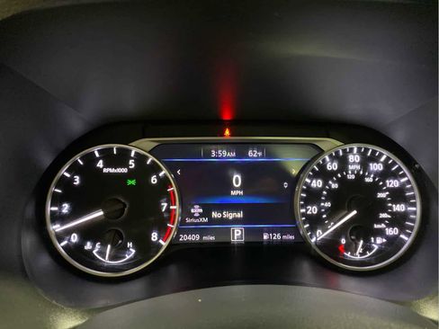 Used 2021 Nissan Sentra SR w/ SR Premium Package image 16