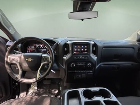 Used 2022 Chevrolet Silverado 1500 Custom w/ Safety Confidence Package AWD/4WD image 16