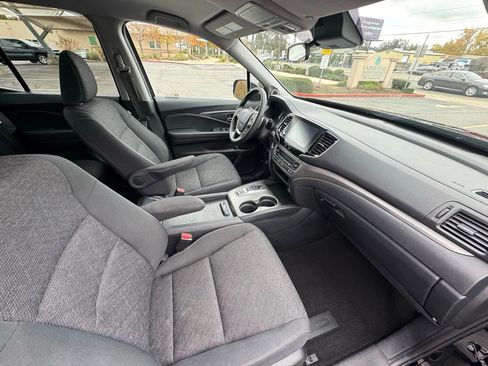 Used 2022 Honda Ridgeline Sport image 12