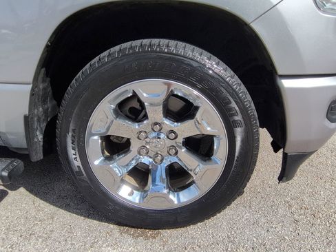 Used 2019 RAM 1500 Big Horn RWD image 10