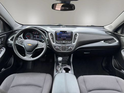 Used 2022 Chevrolet Malibu LT FWD image 18