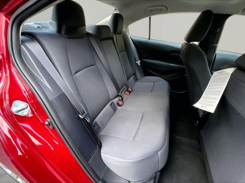 Used 2025 Toyota Corolla LE FWD image 20