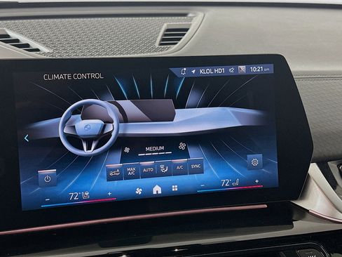 Used 2025 BMW X2 xDrive28i image 23