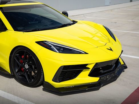 Used 2022 Chevrolet Corvette Stingray Premium Cpe w/ 3LT RWD image 3
