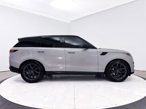 Used 2024 Land Rover Range Rover Sport SE AWD/4WD image 38