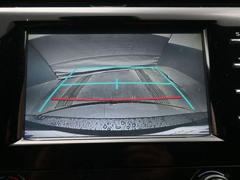 Used 2019 Toyota Camry SE FWD image 29