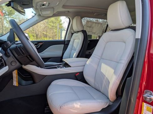 New 2026 Lincoln Aviator 2WD image 16