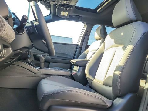 Certified 2026 Subaru Outback Limited XT AWD/4WD image 8