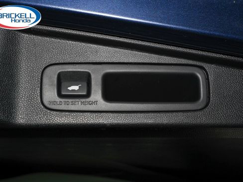 Certified 2022 Honda CR-V Touring image 11