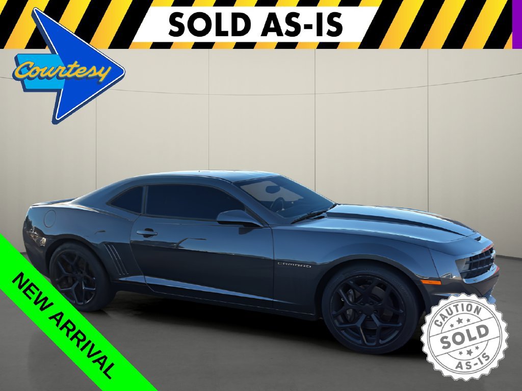 Used 2011 Chevrolet Camaro SS RWD image 1
