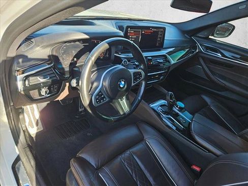 Used 2022 BMW M550i xDrive w/ Executive Package image 14